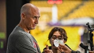 ホーバスHCが後半未出場の吉井裕鷹に言及「ちょっとケガをしてしまって」