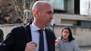 女子選手への強引なキスで性的暴行罪に問われたスペインサッカー協会の元会長は懲役刑に問われず…