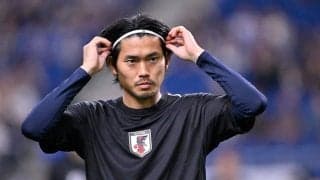 「えもい！」「なんて素敵なストーリー」アヤックス再訪DF町田浩樹の“15年越し”同アングルショットが話題！「可愛いボクは町田選手？」「よく見つけてきたなー」の声