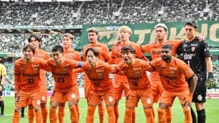 「小花柄かわいいーー」J1清水が発売したクラブ公式「シルク100%のクラブカラー花柄ネクタイ」が大絶賛！ 秋葉忠宏監督も着用で話題のデザインが「めっちゃ可愛い」「営業成績上がりそう」の声