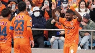 昇格組清水が新潟撃破で開幕2連勝　オレンジに染まった日本平でカピシャーバ&松崎快がネットを揺らす【明治安田J1第2節】