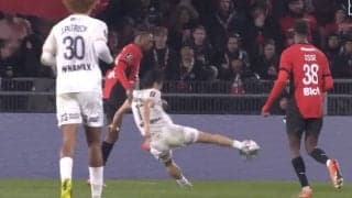 「速すぎだろ！」 中村敬斗、胸トラップ→倒れながら“秒”でボレーシュート炸裂「見えねええ！」 ニアを打ち抜く“爆速フィニッシュワーク”