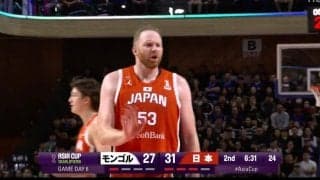 何が起きた？ 全員ダマされる“想定外の動き”「絶対無理！」 バスケ日本代表センターの“珍フリースロー”に騒然「絶対引っかかる」「コレはw」