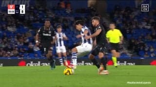 ワールドクラス！久保建英、脅威の“10秒キープ”が話題「圧倒的なフィジカル」強烈プレスにもボールを失わない激闘デュエルの一部始終