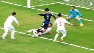 “VARシステムなし”で大混乱…日本代表が“カニバサミ・タックル”被害で物議「背後からでノーファウルとは…」「ここでも中東の笛」準決勝からついに導入へ【U20アジアカップ】