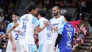 SVリーグ男子　東レアローズ静岡がフルセットの接戦を制し連敗を止める