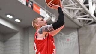 最終Qの猛追を振り切って、富山グラウジーズがアルティーリ千葉に初勝利