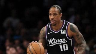 現役でわずか6人のみの通算2万4000得点をクリアしたデローザンが12季連続で平均20得点超え