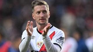 ラージョが元バルセロナのアルバニア代表DFバジウと2027年まで契約延長