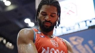 瞑想で心整え試合へ「クールにプレーすることはできない」広島の“大黒柱”エバンスの流儀