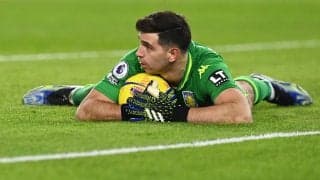 GKのボール保持は「6秒」から「8秒」に、カウントダウンを行いオーバーしたら相手CKから再開へ…GKの露骨な時間稼ぎ対策へ