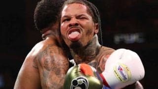 前代未聞の“ダウン疑惑”は「最悪の決断」　非難轟々の王者デービスは猛反発「くだらない膝つきのせいで、俺は試合を奪われた」