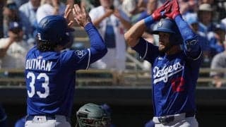 ドジャースに現れた“金塊”　マイナー契約で打率5割…猛打の31歳に「ロースターを」