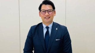 戦力外→引退で「一からやり直したい」　プロ14年の大砲が保険営業マンに転身したワケ