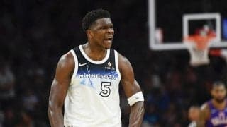 ウルブズのアンソニー・エドワーズが1シーズンの3ポイント成功数で球団最多記録を樹立