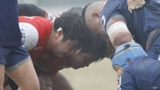 熱き闘志がぶつかり合ったスクラム。大学時代の先輩・後輩がリーグワンで再会