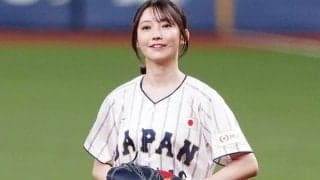 乃木坂46の黒見明香さん、ポニテ＆ショートパンツで豪快始球式　ワンバンに“あちゃー”