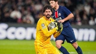 遠藤航も途中出場のリバプールが防戦一方のPSG戦で望外の先勝！　鬼神アリソンの再三ビッグセーブに途中出場エリオットが値千金弾【CL】