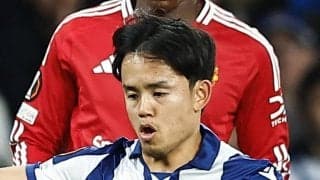 久保建英のマンＵとの第１戦を検証 タイトなマークに屈せず、そのキックがチームの武器に