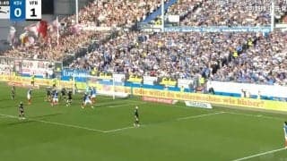 「飛びすぎやろ！」町野修斗、30メートル“必殺・弾丸ロングスロー”炸裂「うおおおお！」矢のような弾道→ボックス内へ… 空中殺法にファン衝撃