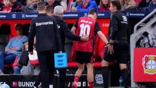 ヴィルツに重傷の可能性、足首へのチャージ受け病院へ直行