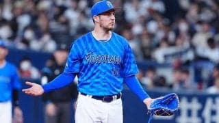 バウアー、ボーク判定に猛抗議「Why？」　マウンド上で困惑＆怒り、試合が5分間止まる異例の事態