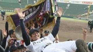 今は「止める時代」　選手と監督で選抜制覇の沖縄尚学監督が感じる変化