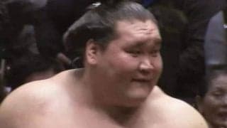 「風格やば」「まだ戦える」現役引退元横綱・照ノ富士の“激レア”な警備員姿に反響「完全に強そう」