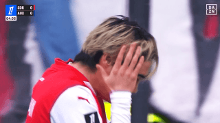 伊東純也、唖然…中村敬斗と高速連携→“バースデーゴール”が神セーブに阻まれた瞬間「決めたかった…」「惜しい！」「完璧だったのに」