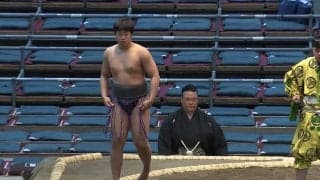 おっつけエグい… 18歳の“規格外”新人力士現る 圧倒的すぎる電車道に「将来性に期待」「つよい！」ファン興奮