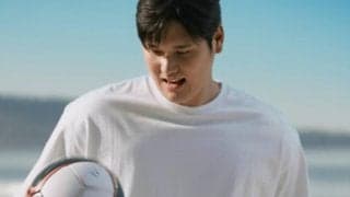 二刀流を超える三刀流!? 大谷翔平が新CMで華麗なリフティングを披露、17日から全国放送