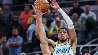 バックス戦で値千金の4Pプレーを決めたハリバートン「僕を信頼してくれた仲間たちに感謝」