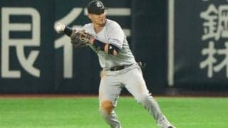 高難度の“安打強奪”「ちょっと変態の域」　貫禄漂う巨人名手は「今年もGG確定」