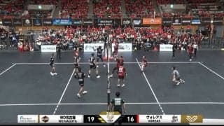 男子バレーで驚異的な背面ショット！ スーパーエースが見せた衝撃プレーに「惚れるわこんなん」ファンも大興奮