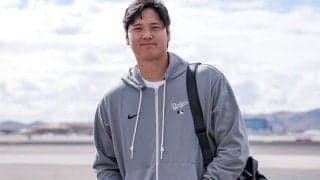 大谷翔平が帰国報告「ただいま。」　着陸後に超速SNS更新…デコピンの様子も紹介