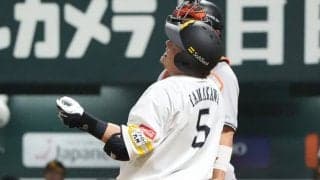 鷹・山川、左手死球で交代　苦悶の表情でベンチへ…開幕直前に相次ぐアクシデント