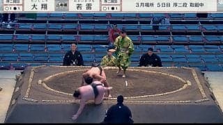 18歳の“美スタイル”力士が「脚長い」「腰重い」と話題 初々しい“うっかり”ミスに「どこ行くねん」ツッコミも