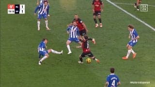 嗅覚やばい！浅野拓磨、ゴール前への爆速抜け出し→超絶ターン＆反転シュートの“鬼仕掛け”にSNS騒然「浅野キレッキレやな」