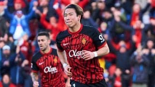 「これぞストライカー」「良い飛び込み」浅野拓磨が2試合ぶりの今季2点目! 見事なダイビングヘッドで逆転勝利に貢献「急に調子上げてきてる」