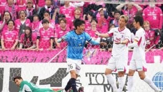 新戦力2人を｢2シャドー｣抜擢、大型FWが｢元日本代表DF｣相手に圧巻プレー、「ここまで1得点｣横浜FCが2ゴール快勝