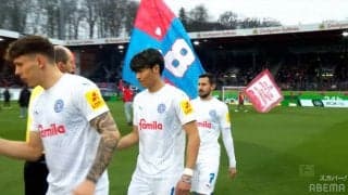 【日本代表に電撃復帰】「空いてるぞ！」町野修斗、完全フリーで“無視”され不満げ…「なぜだ」「パスを出すべき」現地ファンも困惑