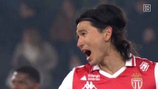 何があった？南野拓実が主審に激昂「怒るのはわかる」「笛吹いて欲しかったな」ファウル判定にフラストレーション爆発でイエローカードが下された瞬間