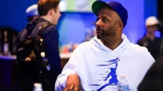 MLBレジェンド軍団が渋谷で大興奮　日本の“名所”を初体験…仲間と散策で絶叫