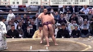 「コレはやばい」まわしがズレまくるハプニング 超大柄力士を本気で心配する相撲ファン「どきどきした」