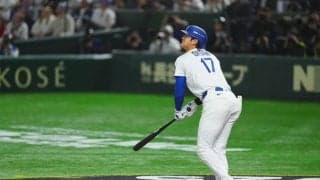 大谷翔平、初回初球を強打→左飛　場内ため息…開幕戦はマルチ安打、スティールと初対戦