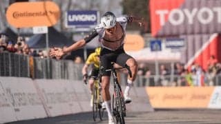 21歳のデルトロが最古のレース、ミラノ〜トリノ初優勝、次戦ミラノ〜サンレモではポガチャルのアシスト役を担う【Cycle*2025 ミラノ〜トリノ：レビュー】