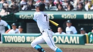 一昨年覇者・山梨学院が天理を破って3年連続初戦を突破！4回に逆転劇、3人の継投で逃げ切った【25年センバツ】

