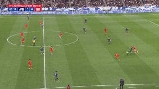 「伊藤洋輝の判断とパスから始まった」パス3本＆10秒完結！圧巻中央突破の“起点プレー”に賞賛の嵐「見事すぎるプレス剥がしからの起点の縦パス」「これがバイエルン」