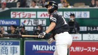 42歳の“芸術的”アーチに「やっぱり天才」　レジェンドの一打に震撼「バケモンすぎ」