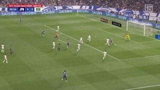 時空超えてるな！前田大然“超加速”抜け出しで2人置き去り→強烈シュート炸裂「武器すぎる」「ゲームよりずるい」とんでもない爆速ムーブに元日本代表の天才MFも驚嘆